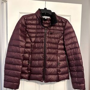 Like new! Size medium, women’s puffer jacket.deep port wine maroon color.